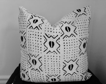 Mud cloth pillow cover