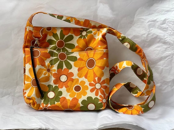 Daisy print bag sale