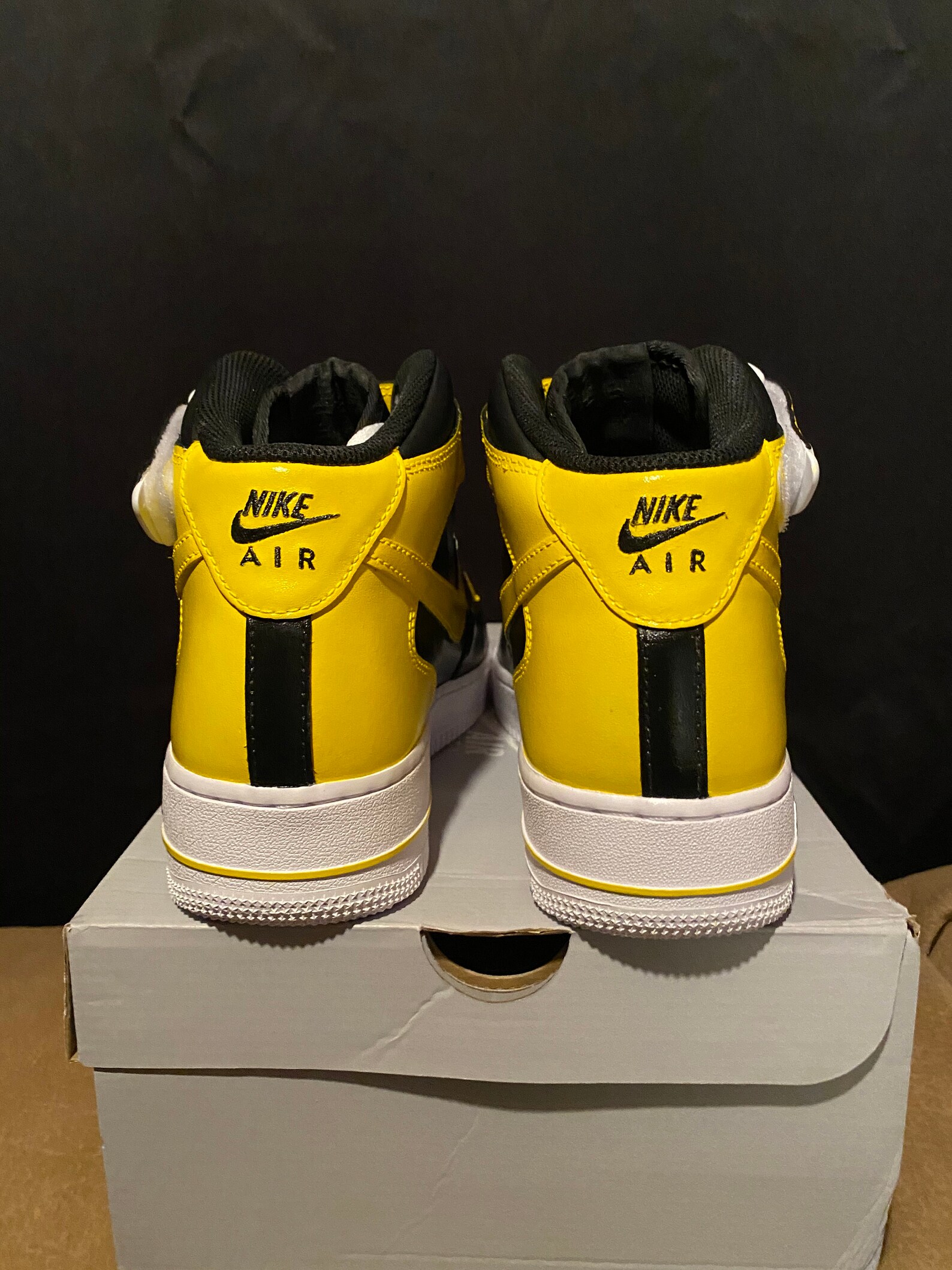 air force 1 yellow and black high top