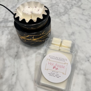 Hot Apple Pie | STRONG SCENTED Wax Melts