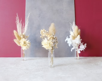 Mini Trockenblumenstrauß in weiß & beige - Kleiner Blumenstrauß als Geschenk - Boho Strauß mit Vase