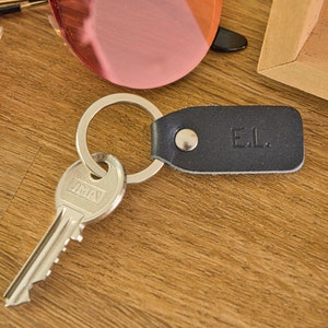 Personalized leather key chain, exquisite gift monogram handmade in France Black Custom key ring, edc keychain image 8