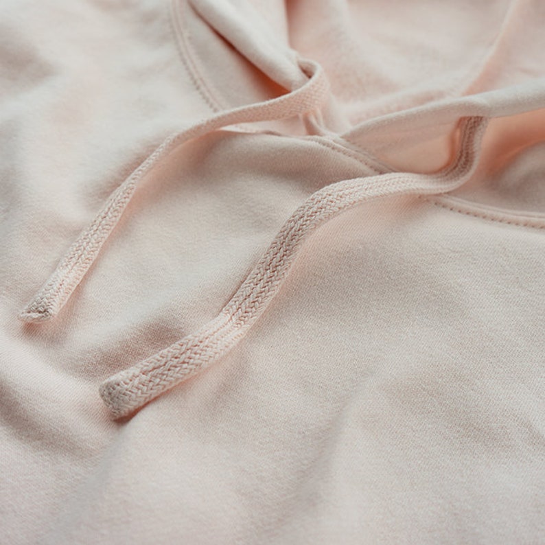Lucky Crop Hoodie St Patrick/'s Day Party Goer Outfit Loose Bottom Hem Sweatshirt Horseshoe Print Idea Luck Hoodie