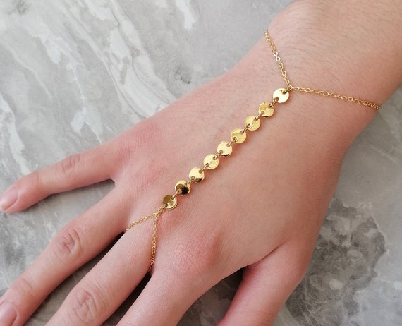 Coin Hand Chain Bracelet Goldfinger 