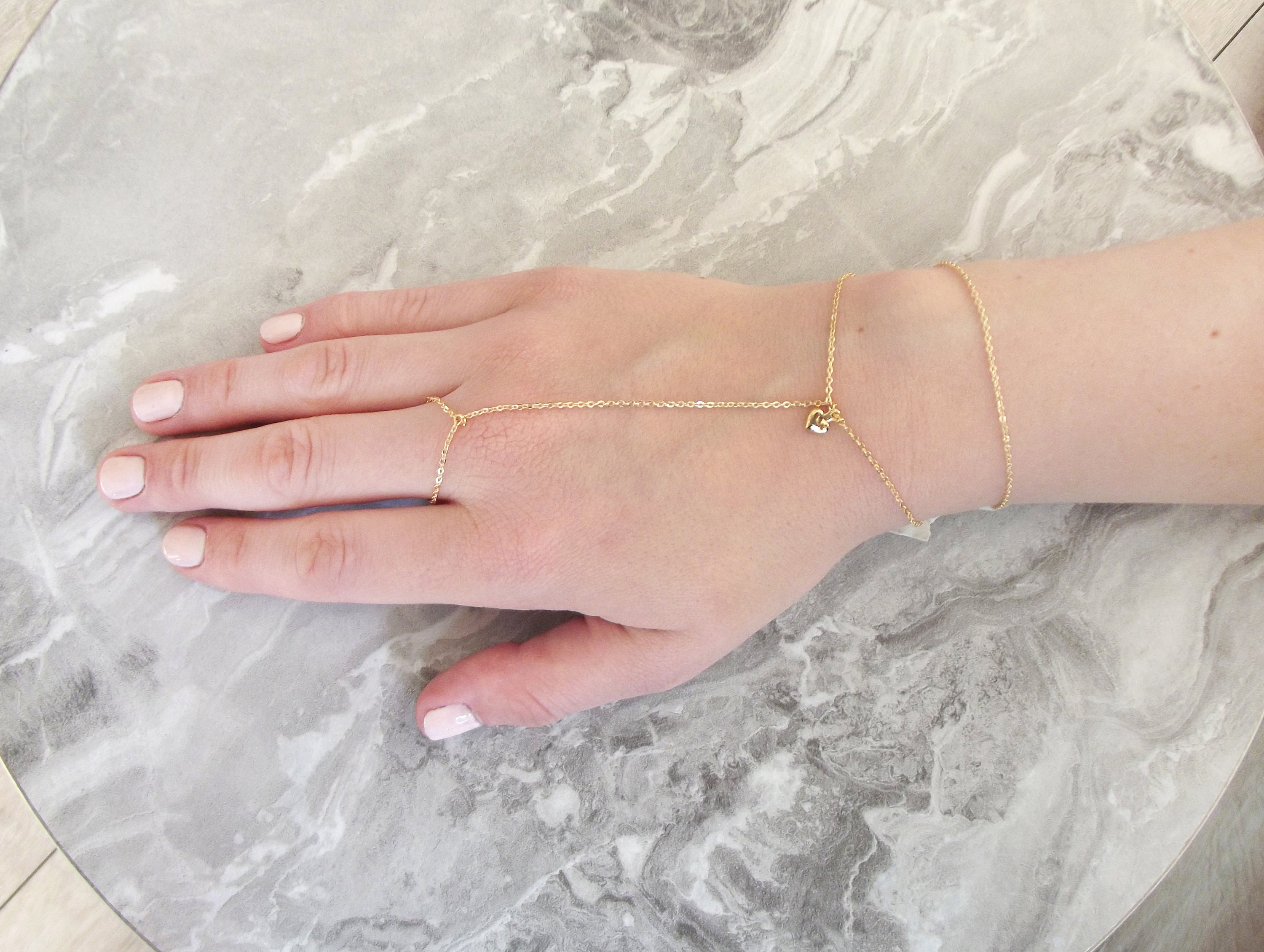 Finger Bracelet Heartring Attached 