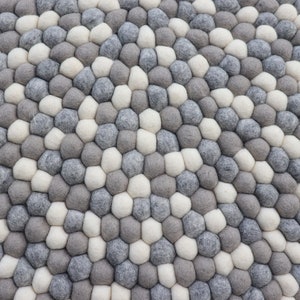 Handmade Wool Felt Ball Rug: Multi-colored Round Mat for Home, Nursery ...