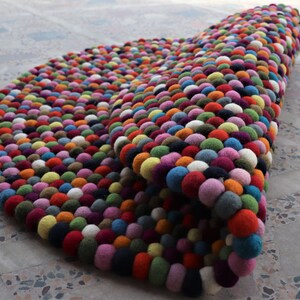 90-300 Cm Multi-colored Wool Felt Ball Rug, 100% Woolen and Handmade ...