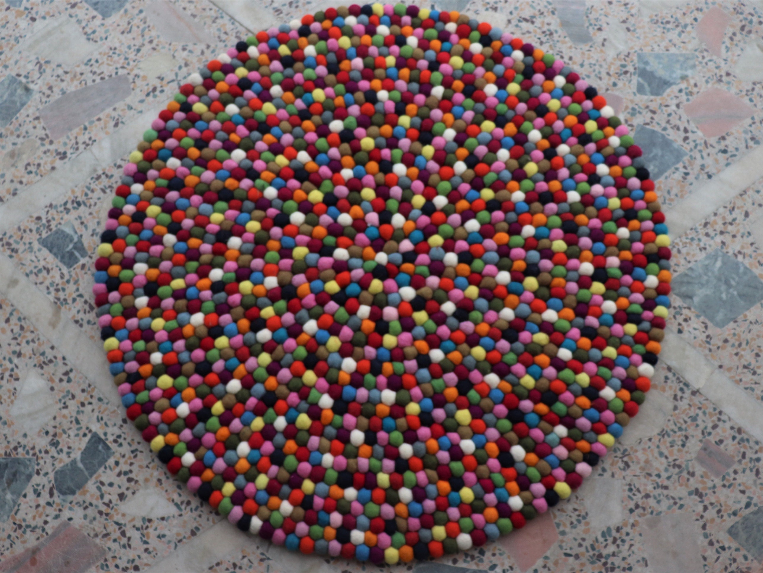 Ball Rug 90-300 Cm Multi-colored Wool Felt Ball Rug, 100% Woolen and Handmade ...