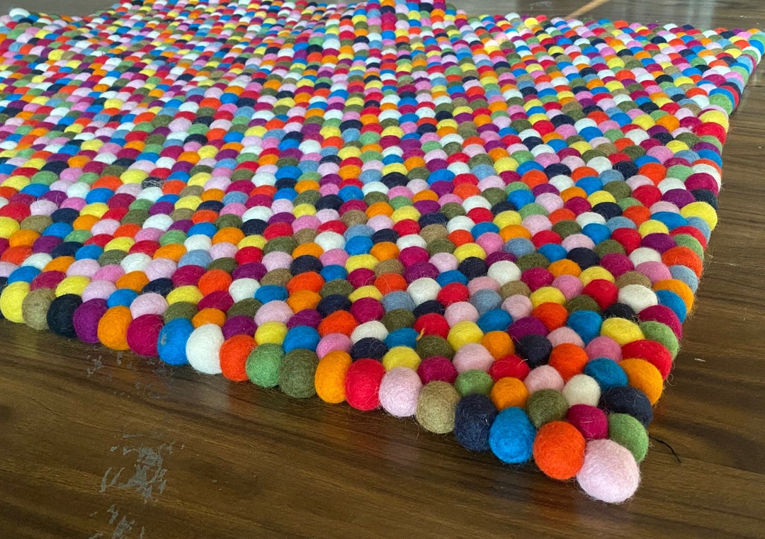 Ball Rug Handmade Wool Felt Ball Rug, Multicolored Round Carpet for Home ...
