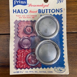 Vintage Prims Halo Insert Buttons: 1.5" Sealed Card of 2