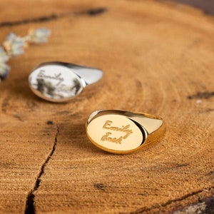 Personalized Signet Ring- Dainty Silver Ring - 14K Solid Gold Signet Ring- Solid 925 Sterling Ring Round Signet - Mothers Day Gift