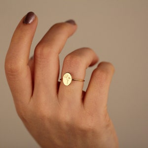 Dainty Flower Ring Custom Signet Ring Bridesmaid Gift Birth Flower Ring Minimalist Ring Summer Jewelry Flower Jewelry image 5