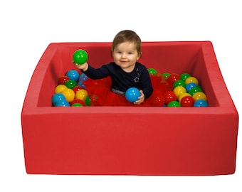 bain de boules douces carrée et des boules en plastique pour enfants ball piscine, bain à billes, boulettes