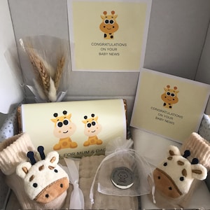 Gender neutral baby gift - Baby hamper- Giraffe baby hamper- Newborn gift- Pregnancy Gift -personalised baby gift