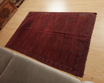 Tela kilim de sofá vintage art déco oscuro, alfombra de cocina de 4'3" x 5'11" en tonos apagados, 2606209855