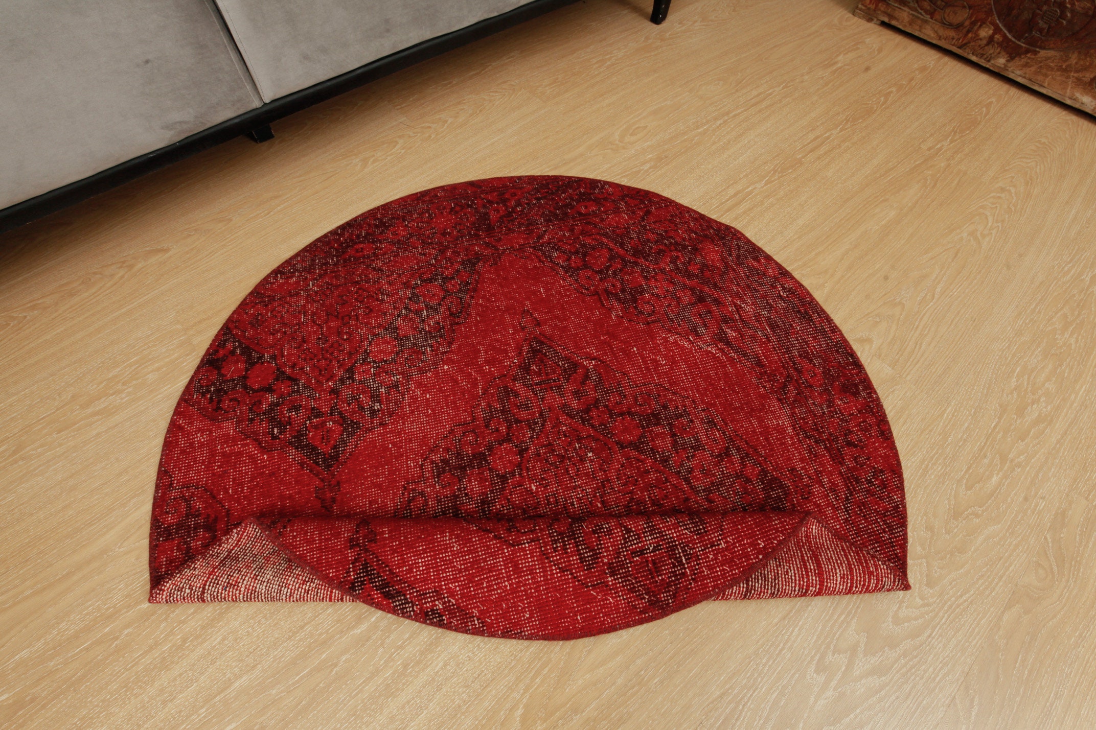 4x4 Red Circle Entryway Rug, Red Round Rug, Retro Bathroom Rug , 3'7