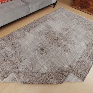 6x9  gray brown rug,  vintage rug, 5'9" x 8'10"area rug, retro  rug, 2307066985