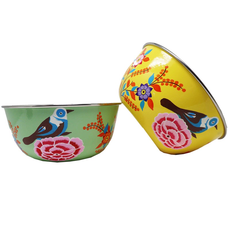 Hand Painted Salad Bowls 
Alfresco dining  
Bird Art 
Gift for her  
Mixing bowl