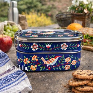 hand painted bento lunchbox  
stainless steel bento tin. 
snack box. 
Lunchbox with separate compartments. 
Unique lunchbox