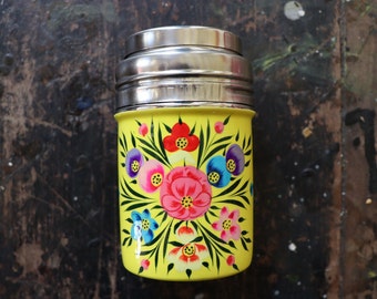 Hand Painted Salt and Pepper Shaker: Colorful Table Decor