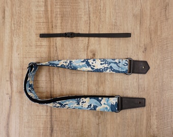 Gepersonaliseerde golvende ukelele-schouderriem met leren uiteinden, afstudeercadeau