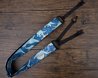 dinosaur clip on ukulele hook strap, no drilling, no buttons,