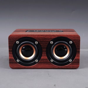 Altavoz Bluetooth inalámbrico personalizado con grabado, altavoz Bluetooth portátil grabado, regalo para padrino, él, ella