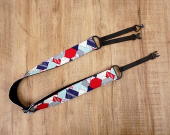 hill illustration clip on ukulele hook strap, no button, no drilling,