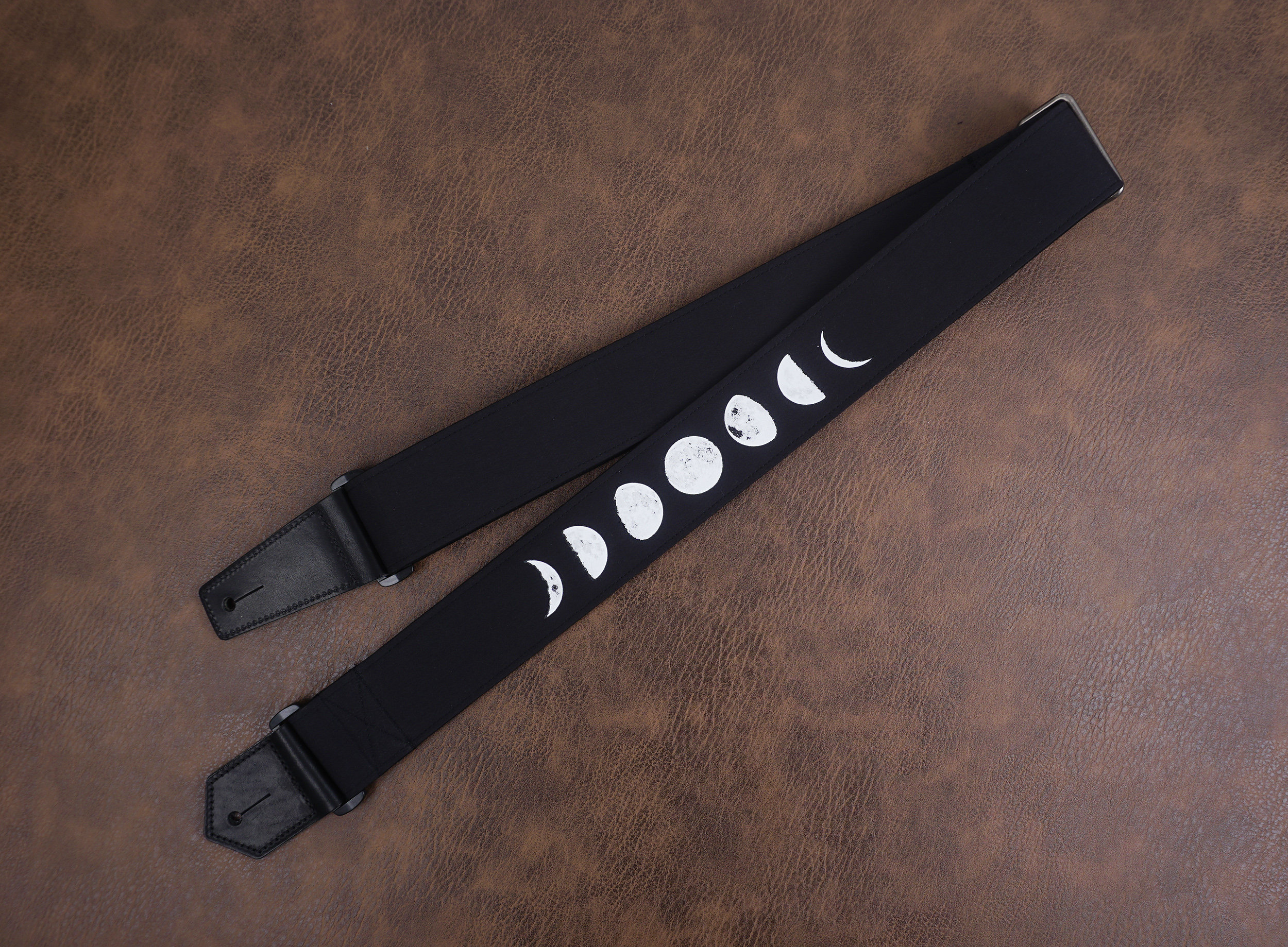 Moon guitar sales strap