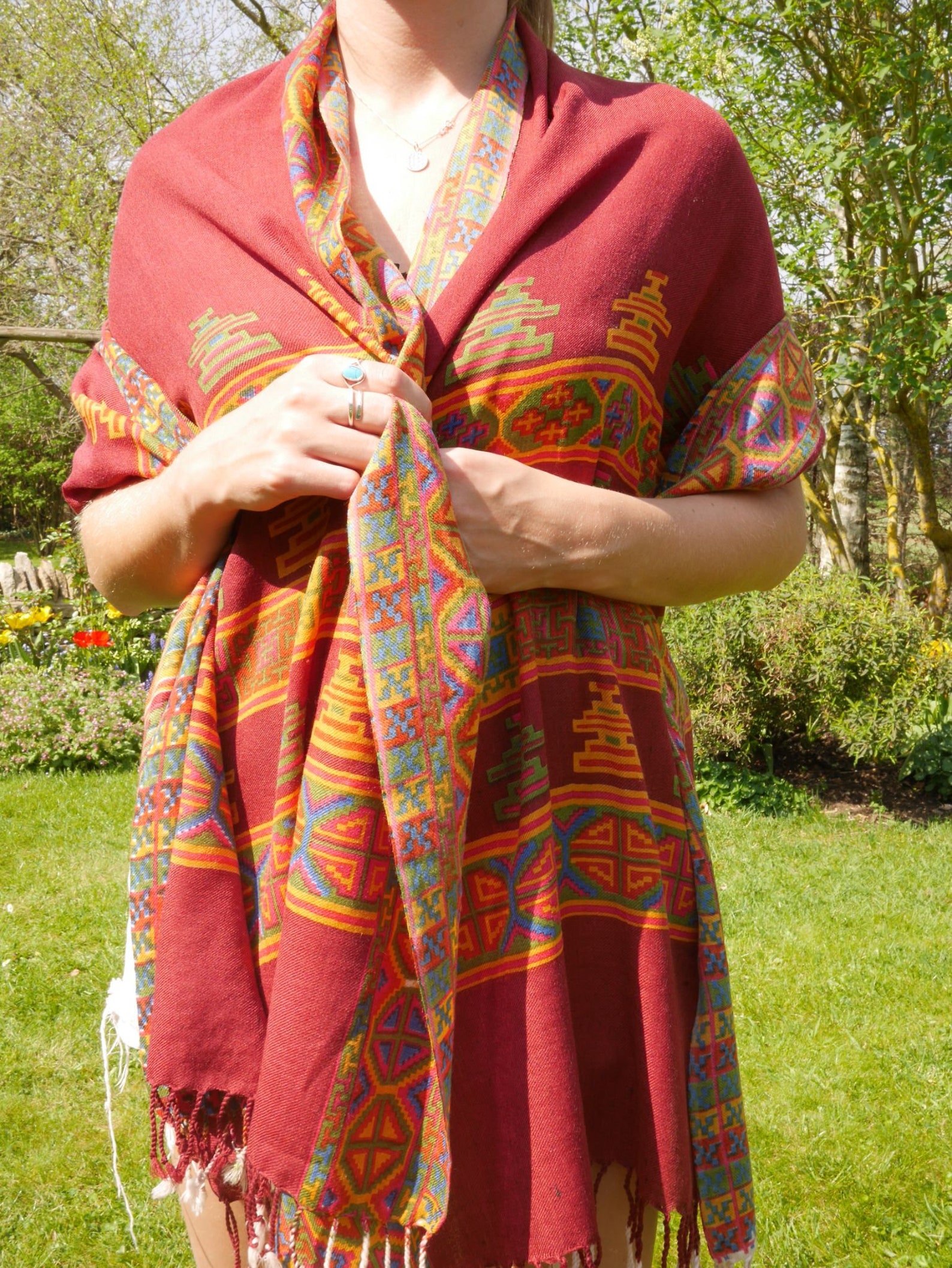 kinnauri shawl price