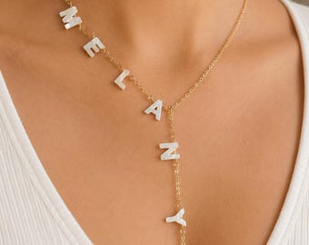 Personalisierte Namenskette, Perlmutt Buchstabe Halskette, personalisiertes Geschenk für sie, Namensschmuck, ursprüngliche Namenskette