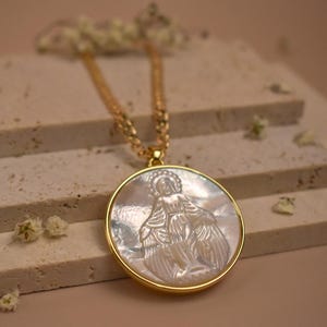 Collar de medalla milagrosa relleno de oro de 18k, joyería religiosa, collar de la Virgen María, joyería católica, regalos católicos, collar de la Madre María,