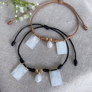 Pulsera escapulario marrón y negro, escapulario católico, medalla milagrosa, sagrado corazón, joyería religiosa, joyería católica, escapulario