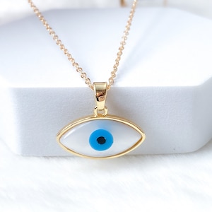 18k Gold filled Evil eye necklace, mother of pearl evil eye charm, evil eye jewelry, Turkish jewelry, greek jewelry, third eye, ojo turco