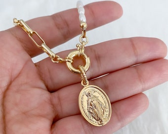 18k Gold filled Miraculous medal, beaded pearl necklace, Virgin Mary necklace, catholic jewelry, religious jewelry, confirmation gift