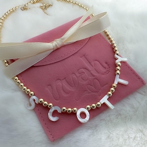 Colar com nome de madrepérola, colar com letras de contas, joias personalizadas, colar personalizado, colar personalizado, colar com letras,