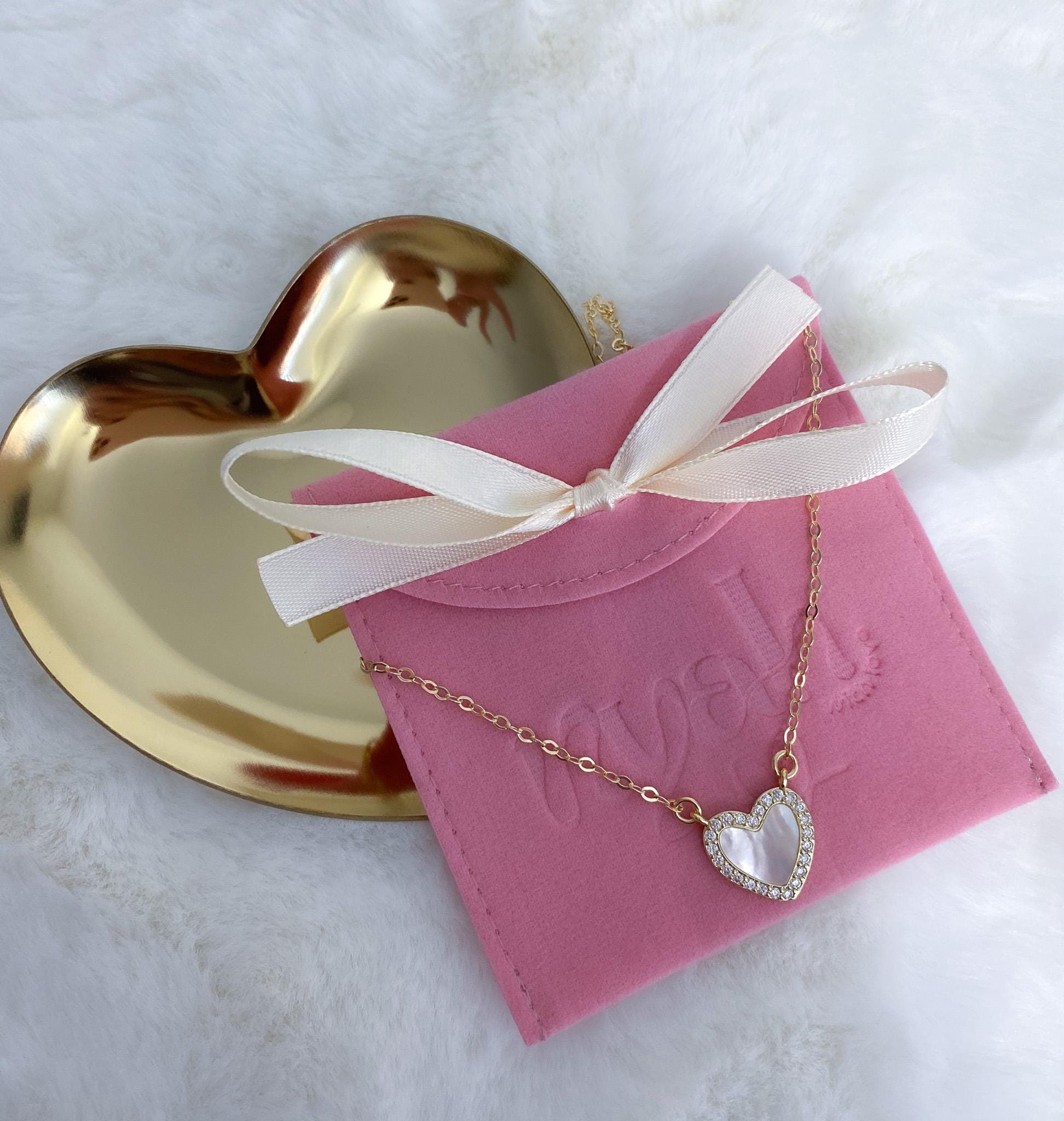 Collier Vintage Cœurs En Nacre – Parfait Pour La Saint-Valentin Ou La Fête Des Mères – État Excellent