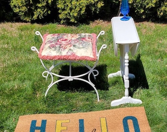 Scrolled White-painted Wrought Iron Vanity Stool Make up bench