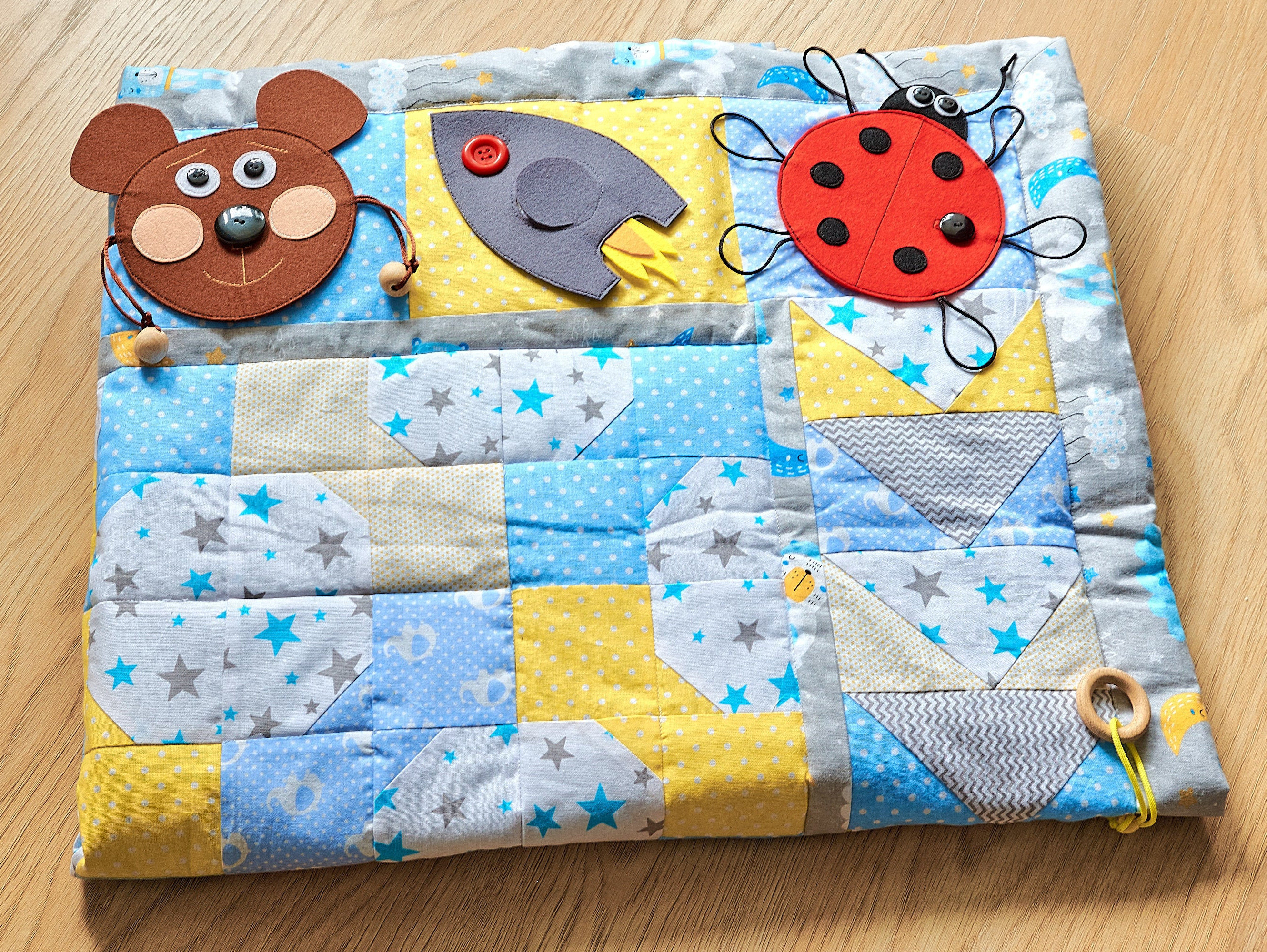 Quilted patchwork baby blanket Quilted baby play mat with felt Etsy