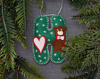 Handmade Felt Letter Ornament: Personalized Christmas Initial