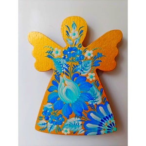 Fridge magnet with Ukrainian symbols, Handmade Ukrainian angel , Hand painted wooden ornament in Ukrainian colors, Petrykivka painting