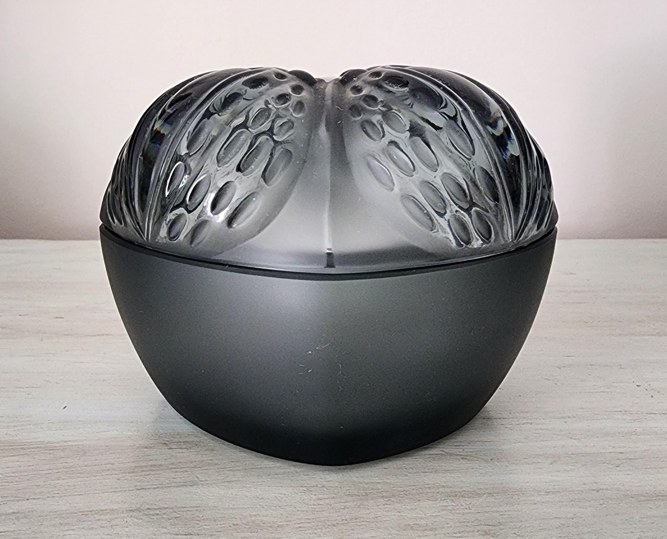 RARE Lalique Crystal 'victoire' Trinket Box - Signed Luxury Decor