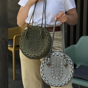 Handmade Purse, Raund Genuine Leather Bag, Embossed Leather Bag, Small Crossbody Bag, Cross Over Purse, Brown Leather Bag, Shoulder Bag