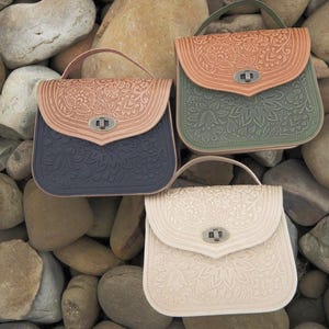 Petit sac bandoulière, sac structuré, sac bandoulière, sac en cuir véritable, sac en cuir pour femme, sac ukrainien, sac bordeaux
