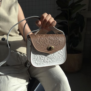 White Brown Handbag Cross Body, Ukrainian Leather Bags, Leather Embossed Bag, Lavender Purse, Retro Purse, Floral Handbag, Mini Leather Bag