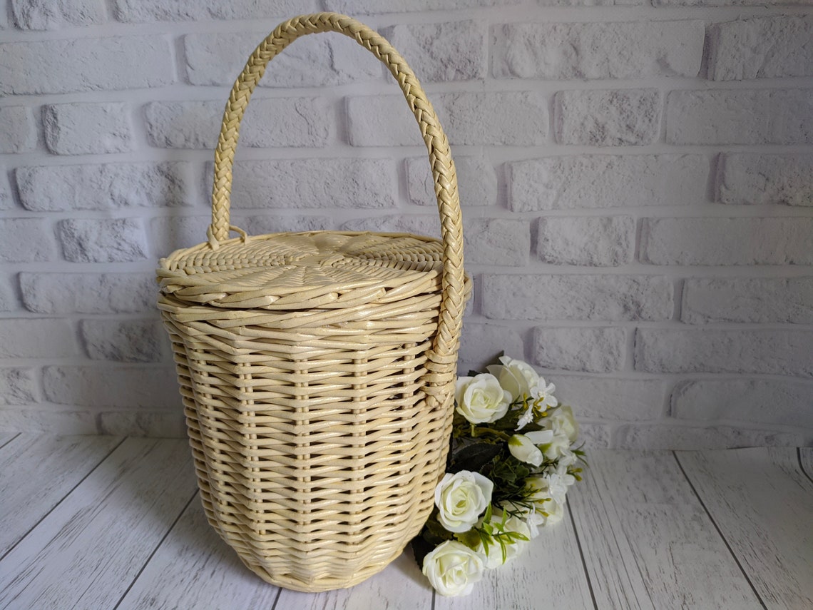 Round wicker basket with lid mediumsized Birkin bag beige Etsy