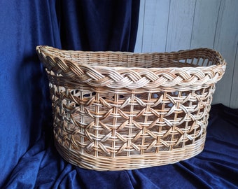 Wicker basket for laundry, oval basket for blanket and pillows, large wicker basket for storing laundry, firewood basket near the fireplace