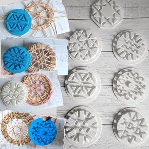 Set of 7 pieces of design templates from rattan, paper, jute. Set for weaving baskets. Rattan Handicraft Mold