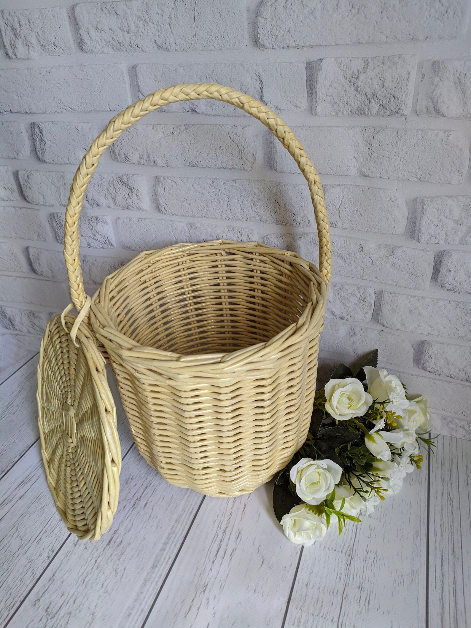 Round wicker basket with lid mediumsized Birkin bag beige Etsy