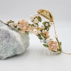 Hand Beaded Floral Claw Clip: Faux Pearl Lily of the Valley Hair Jewelry